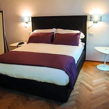 Dal Menga 3*